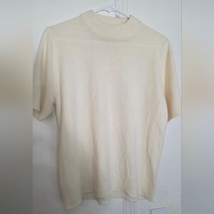Vintage Sag Harbor Cream Short Sleeve Sweater